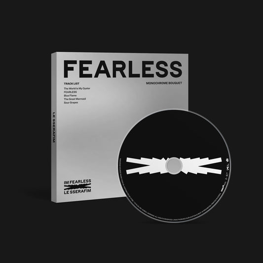 LE SSERAFIM 1st Mini Album - FEARLESS (Monochrome Bouquet Version)